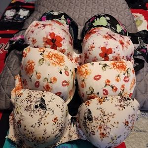 Lot of 4 Torrid Curve 44D Bras